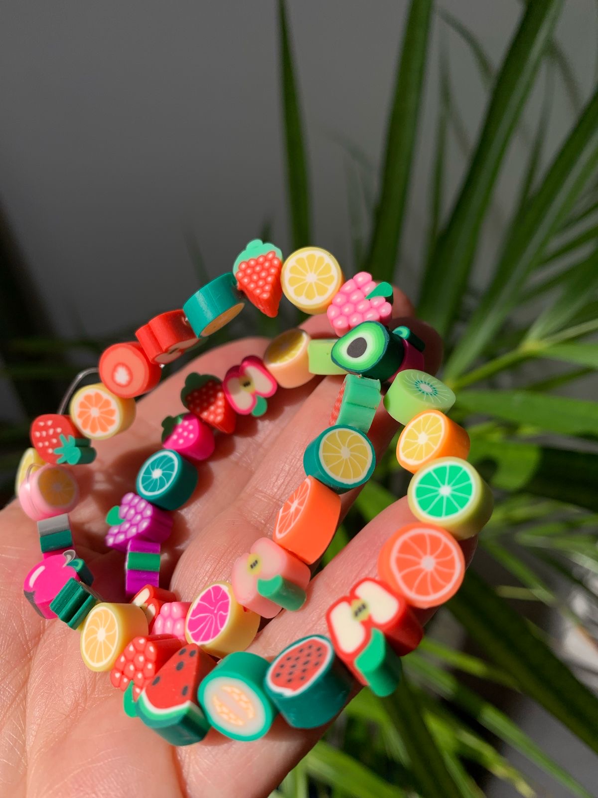 Cuentas de fimo con figura de frutas (10 unidades)